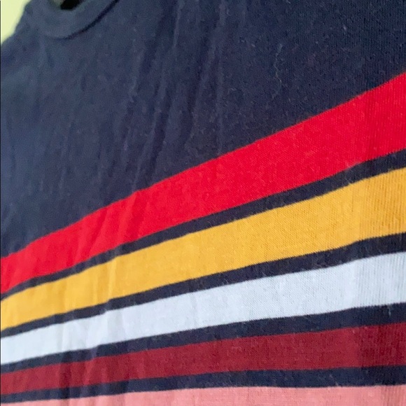 Colorful stripe cropped shirt - Picture 3 of 4